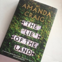 #BookReview: The Lie of the Land by @AmandaPCraig @LittleBrownUK @millsreid11 #BlogTour